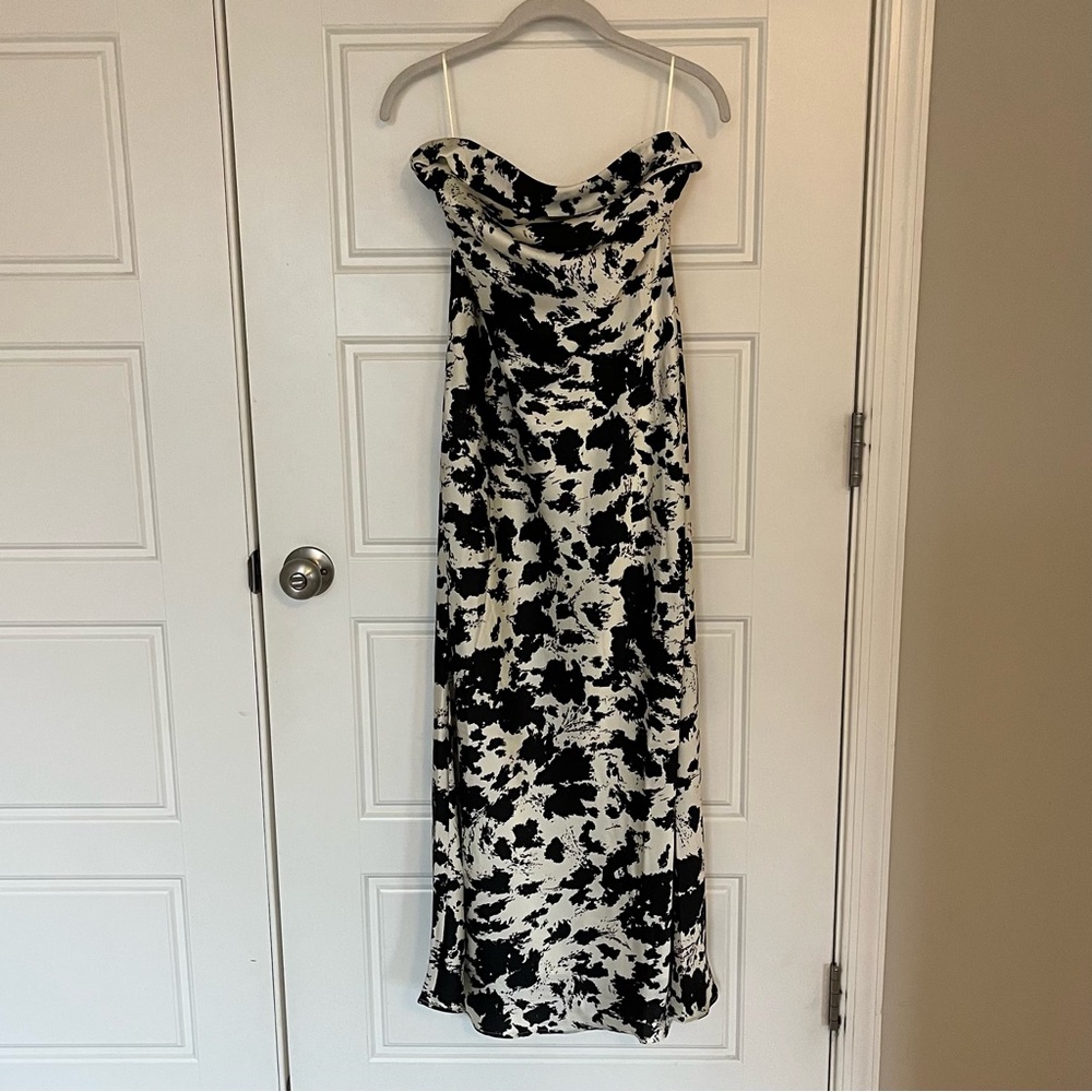 NWT Sincerely Jules Black and White Strapless Midi Dress | M